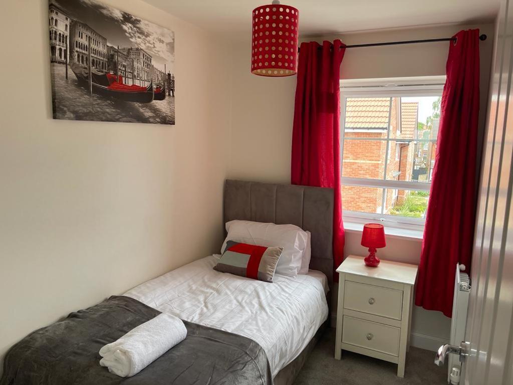 Stunning 3-Bed Risa House In Beeston Nottingham Villa Eksteriør bilde